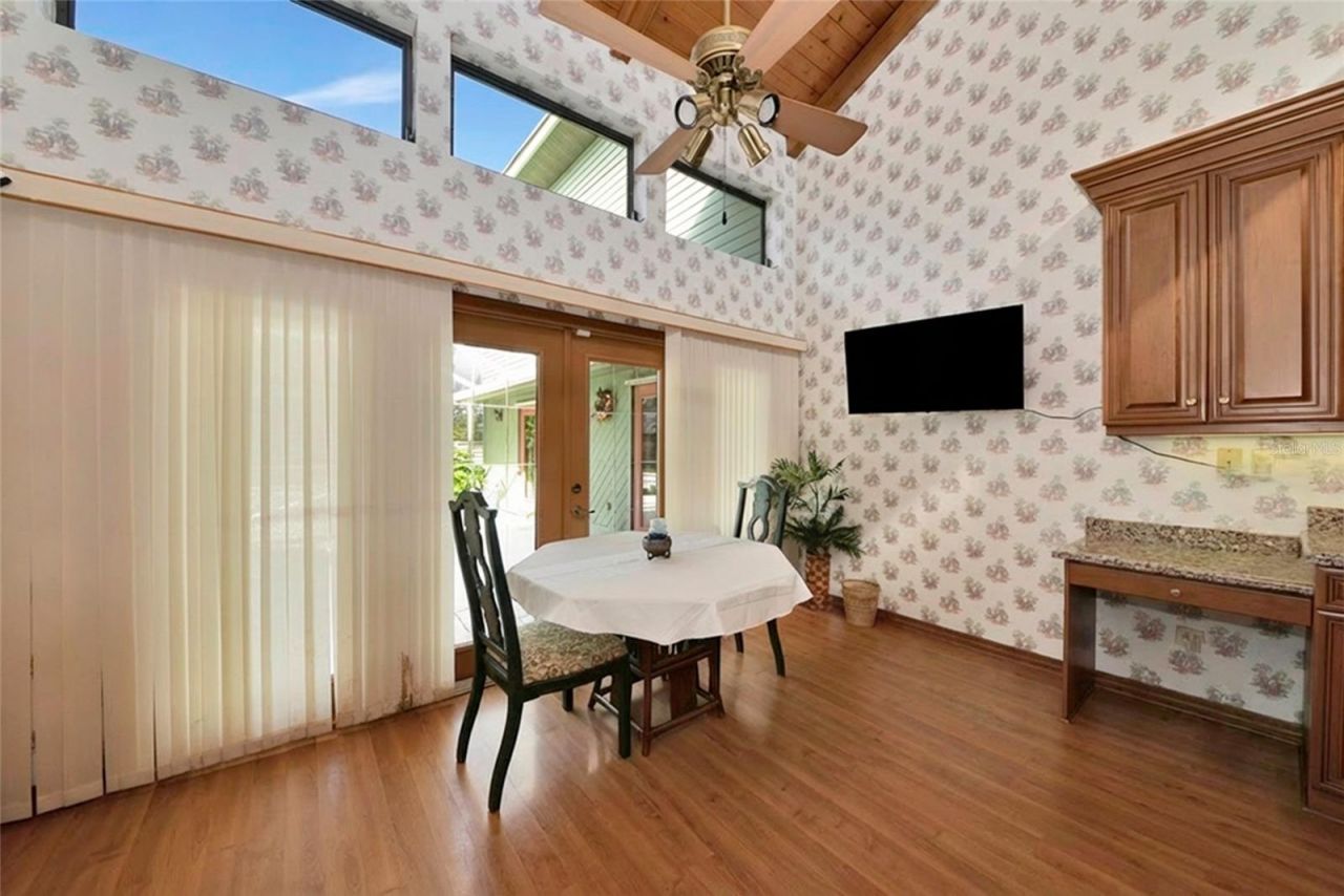 1316 Riverview Circle, Bradenton, FL 34209 Photo