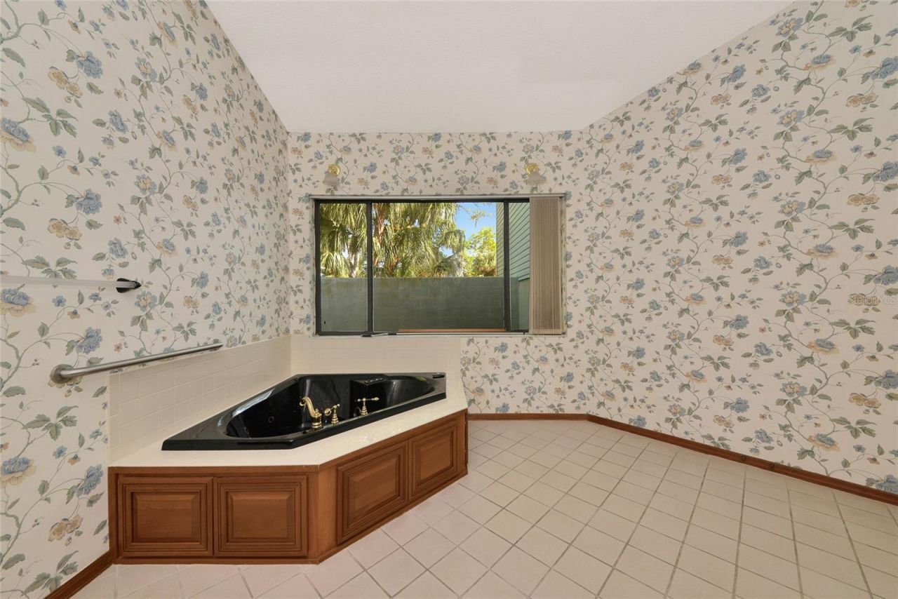 1316 Riverview Circle, Bradenton, FL 34209 Photo