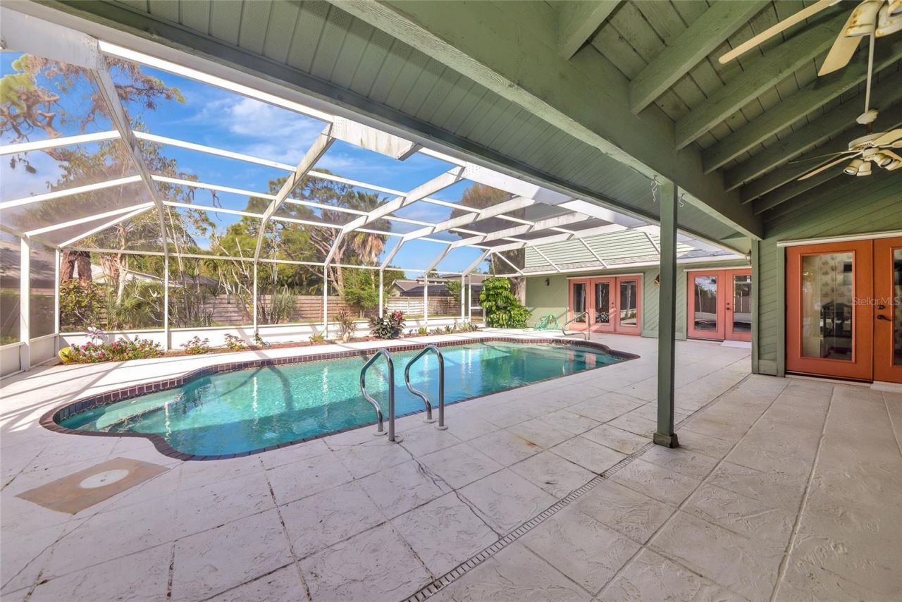 1316 Riverview Circle, Bradenton, FL 34209 Photo