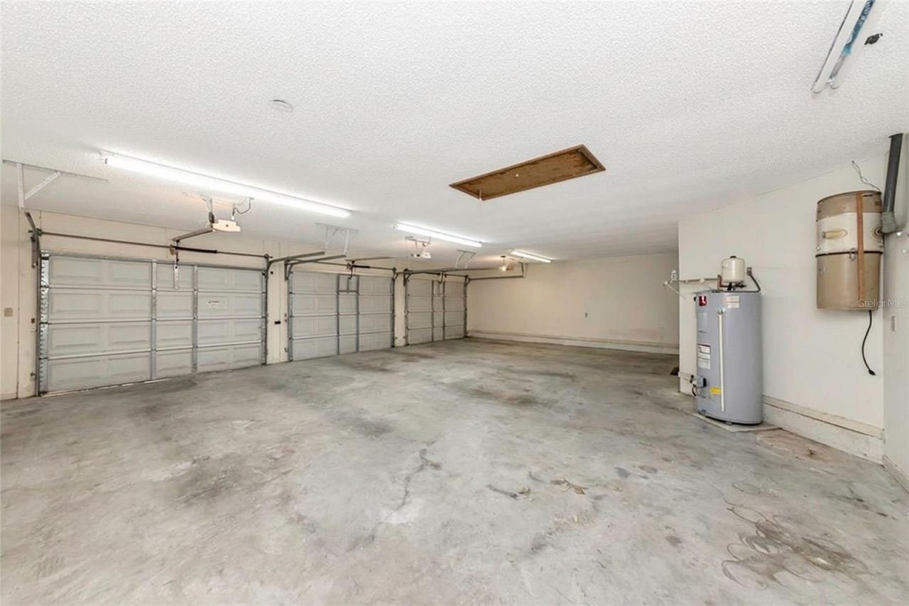 1316 Riverview Circle, Bradenton, FL 34209 Photo