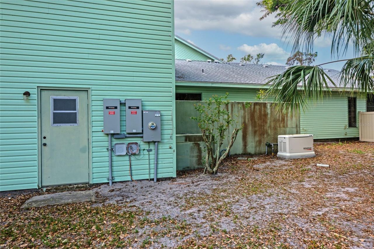 1316 Riverview Circle, Bradenton, FL 34209 Photo