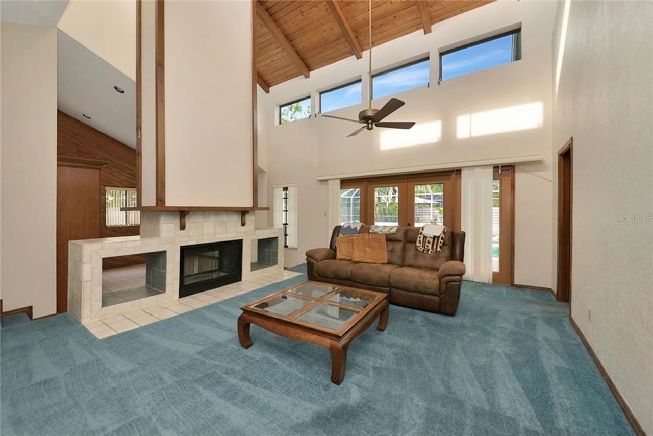 1316 Riverview Circle, Bradenton, FL 34209 Photo