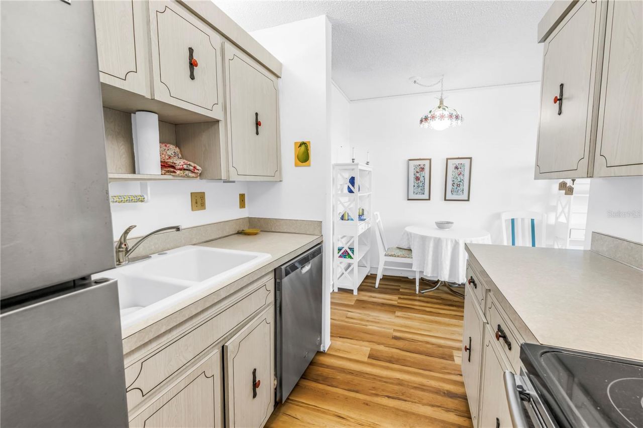 7401 Bay Island Drive S, Unit 328, South Pasadena, FL 33707 Photo