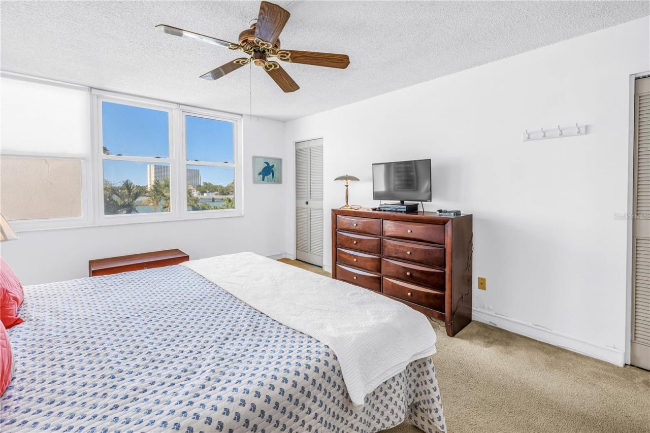 7401 Bay Island Drive S, Unit 328, South Pasadena, FL 33707 Photo