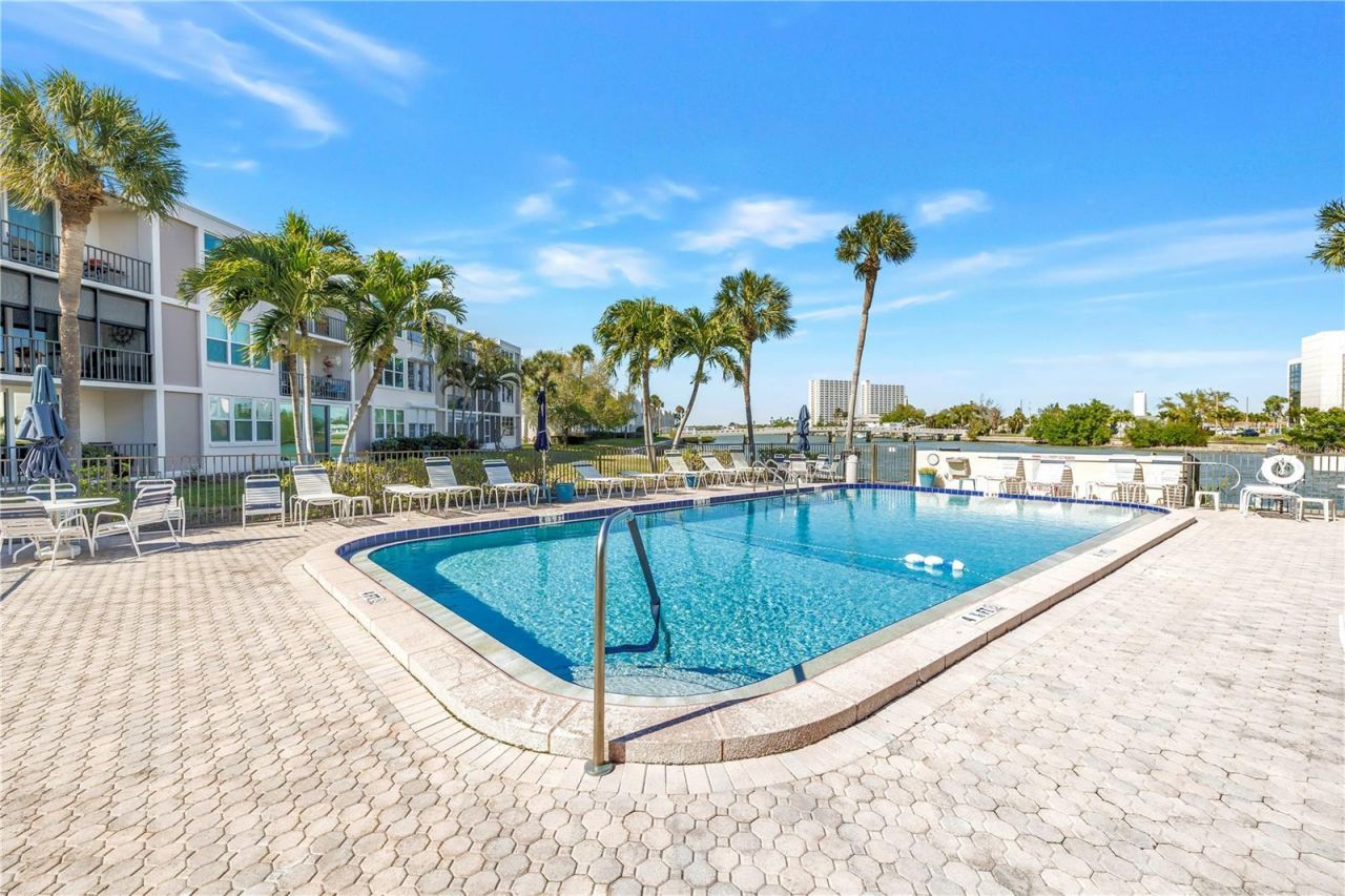 7401 Bay Island Drive S, Unit 328, South Pasadena, FL 33707 Photo
