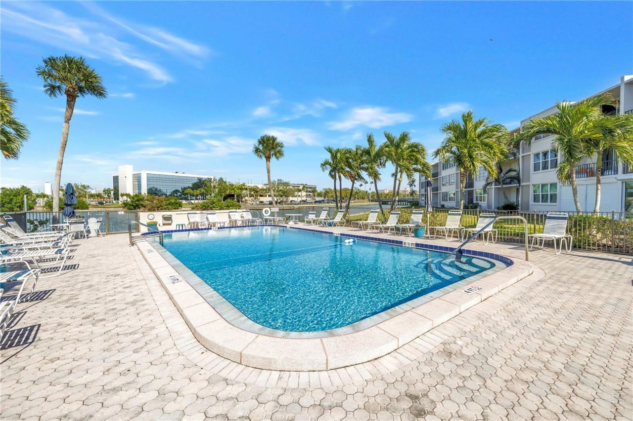 7401 Bay Island Drive S, Unit 328, South Pasadena, FL 33707 Photo