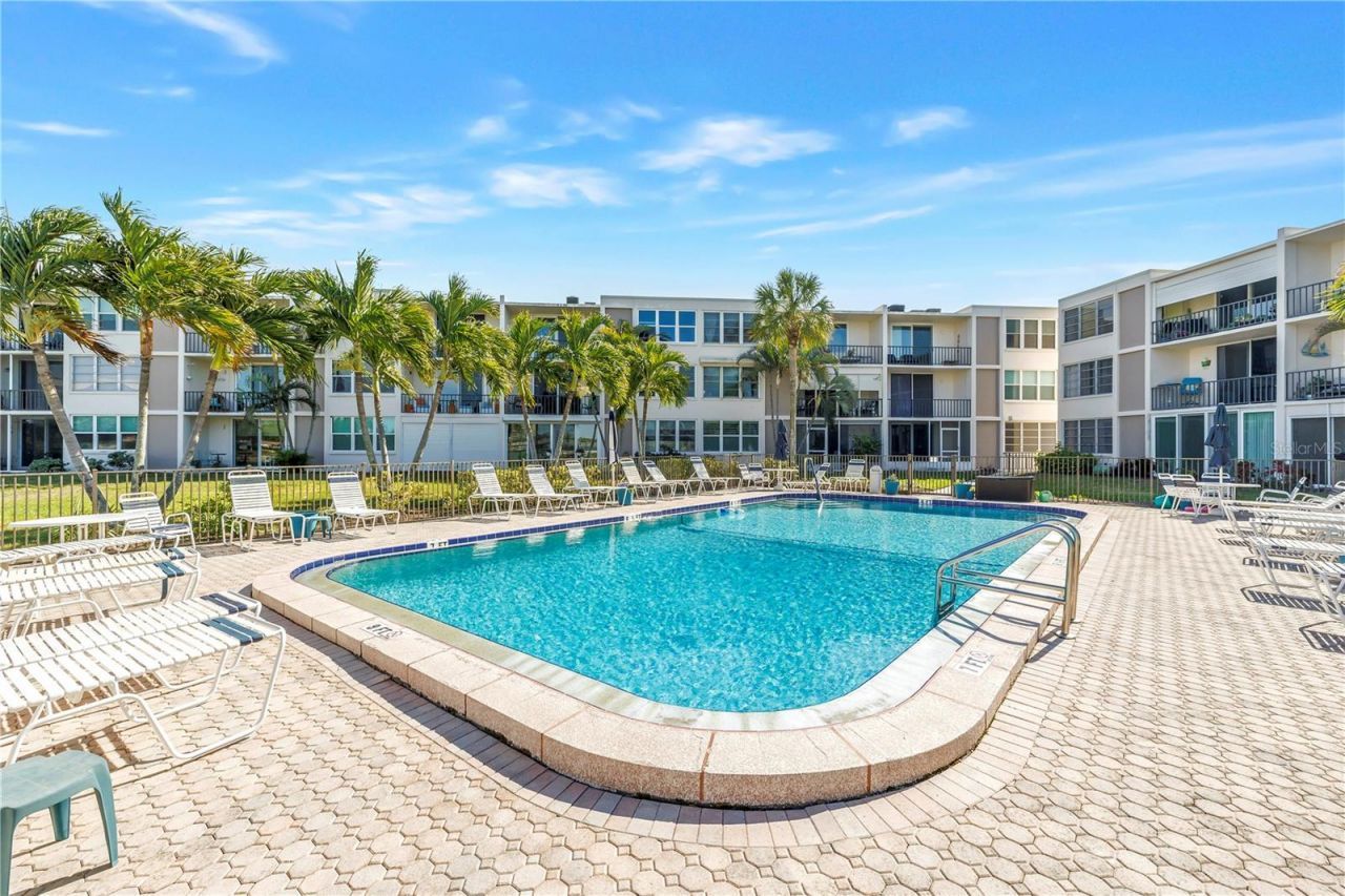 7401 Bay Island Drive S, Unit 328, South Pasadena, FL 33707 Photo