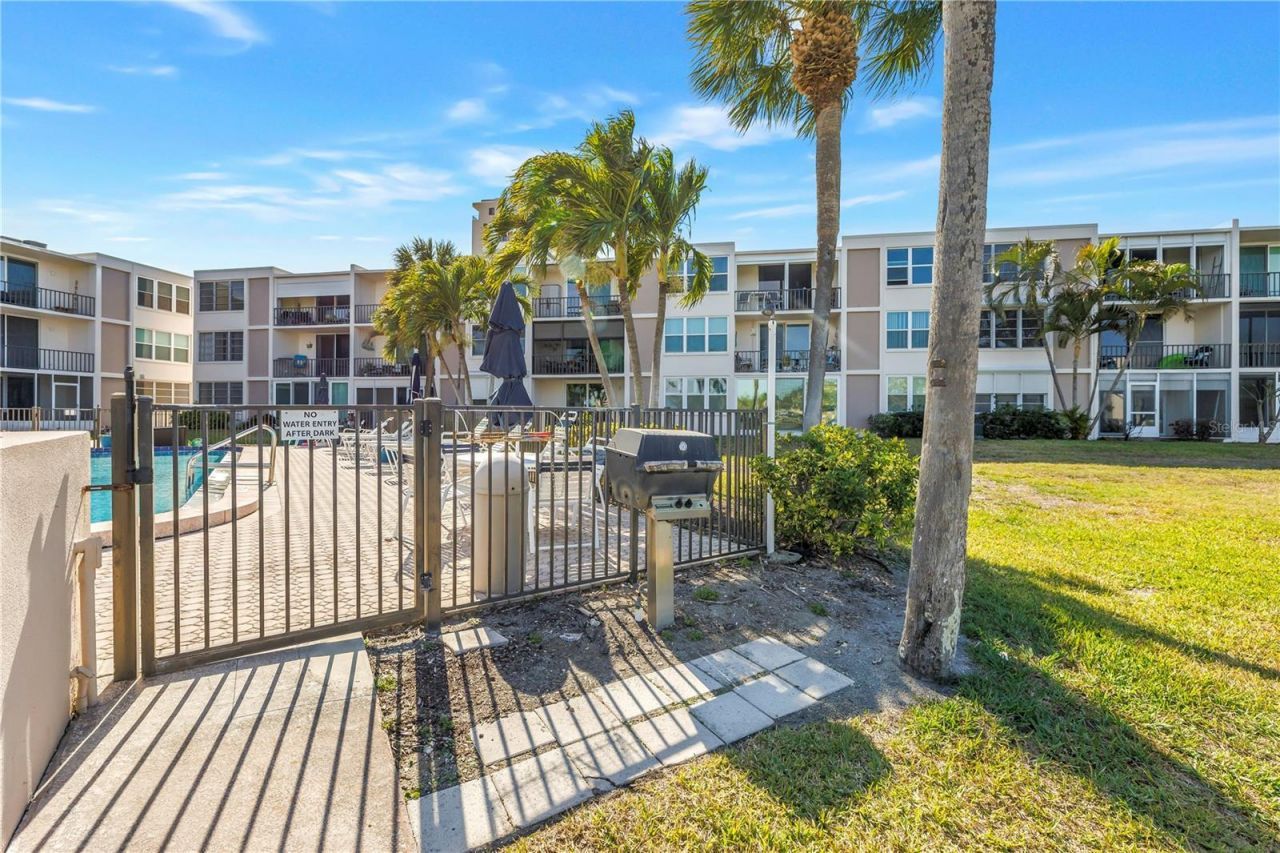 7401 Bay Island Drive S, Unit 328, South Pasadena, FL 33707 Photo