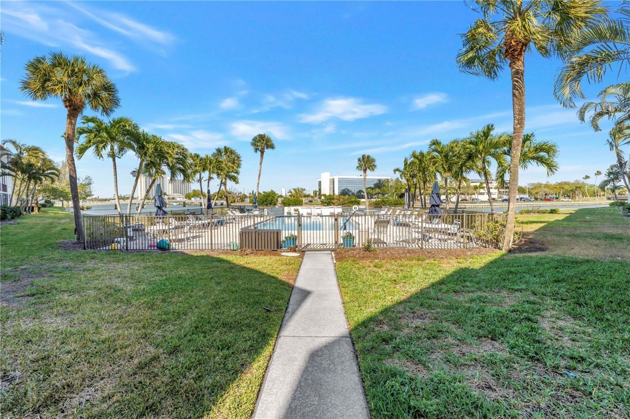7401 Bay Island Drive S, Unit 328, South Pasadena, FL 33707 Photo