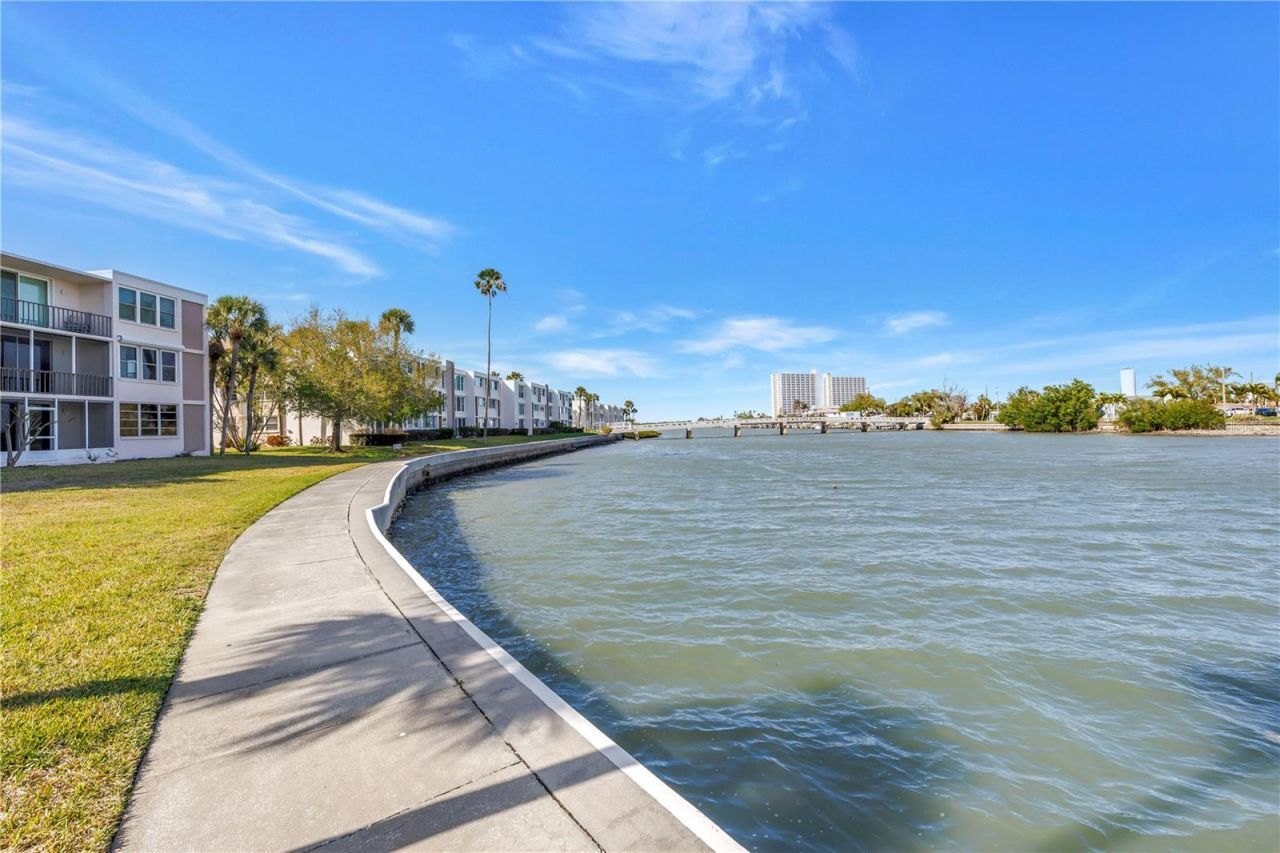 7401 Bay Island Drive S, Unit 328, South Pasadena, FL 33707 Photo