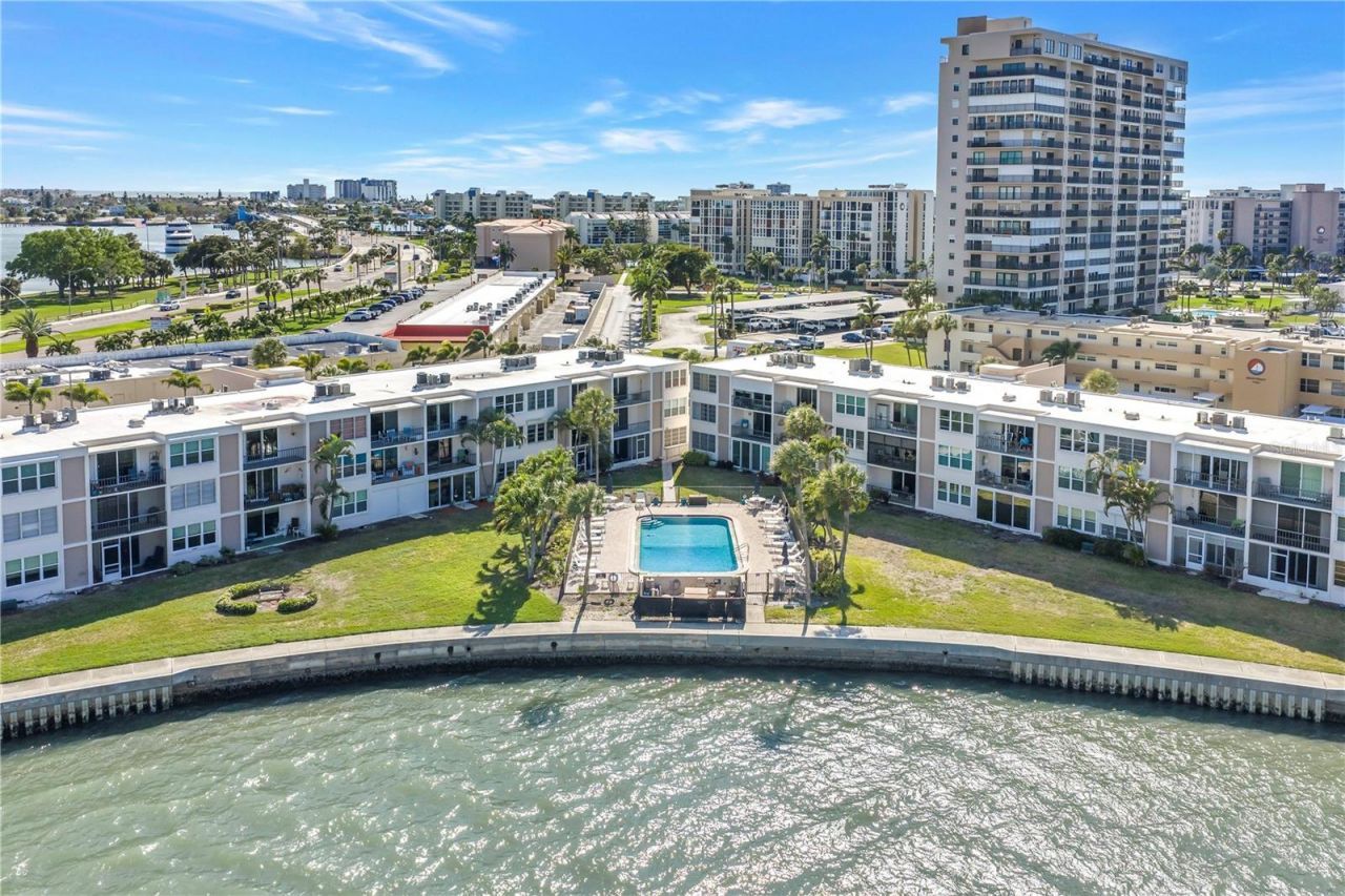 7401 Bay Island Drive S, Unit 328, South Pasadena, FL 33707 Photo