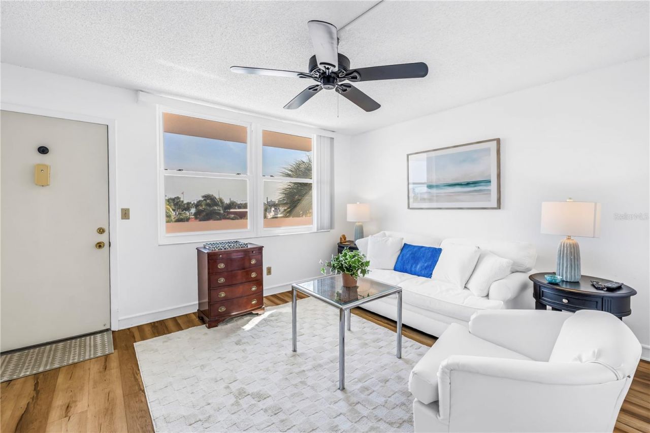 7401 Bay Island Drive S, Unit 328, South Pasadena, FL 33707 Photo