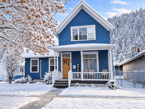 409 Pine St , Wallace, ID 83873