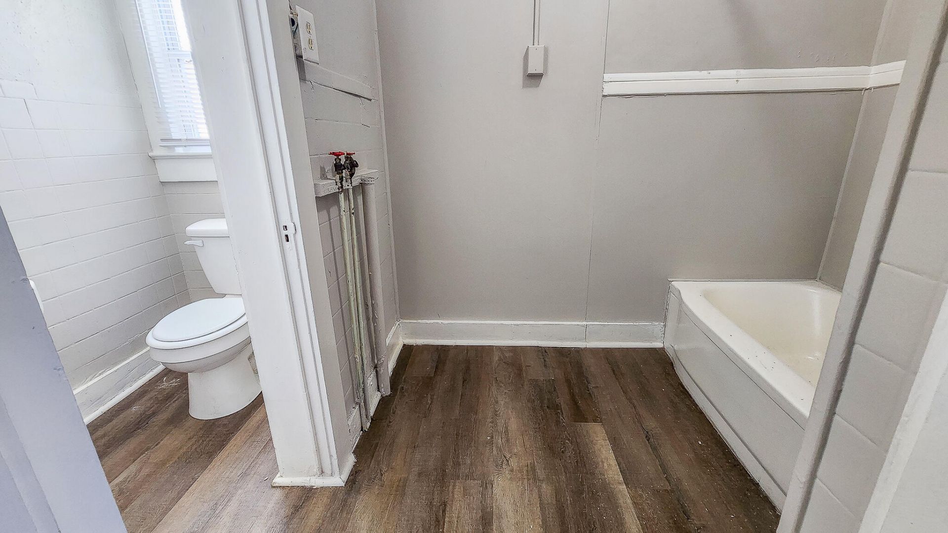 1902 Iris Street Photo 7