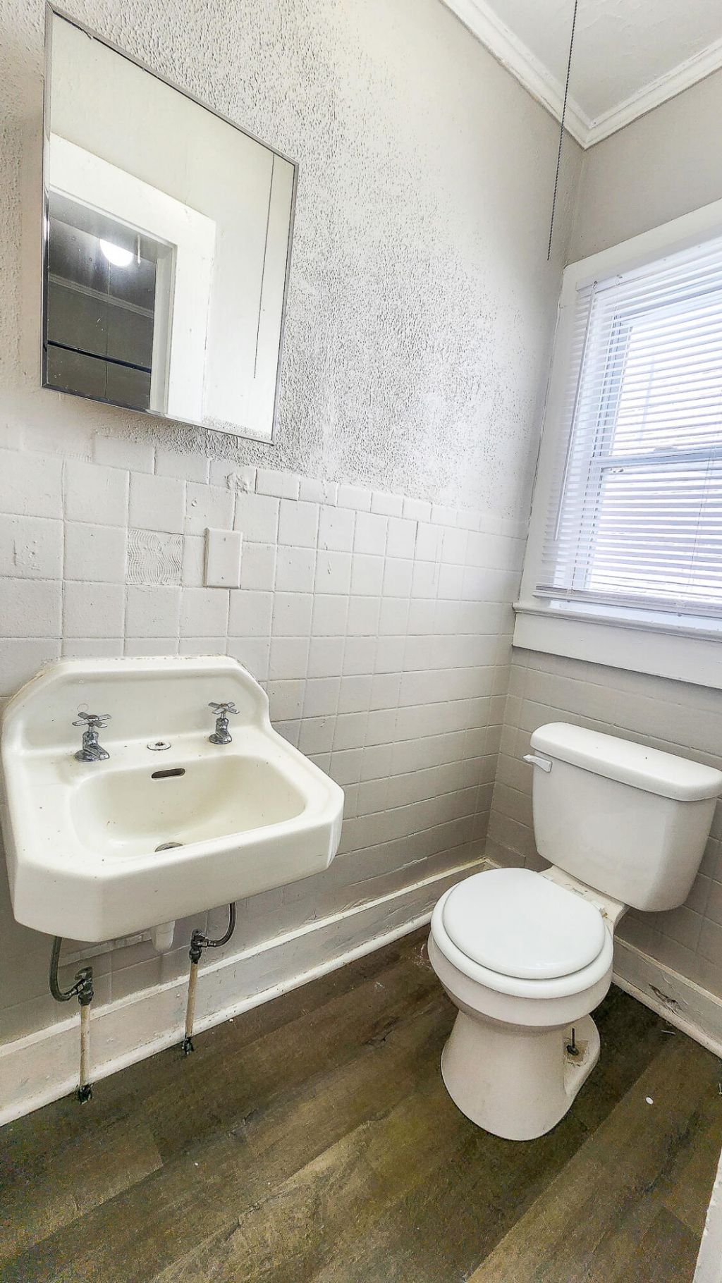 1902 Iris Street Photo 8