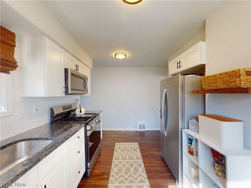 5406 Karen Isle Drive, Willoughby, OH 44094 Photo 11