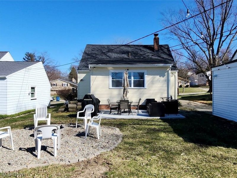 5406 Karen Isle Drive, Willoughby, OH 44094 Photo 2