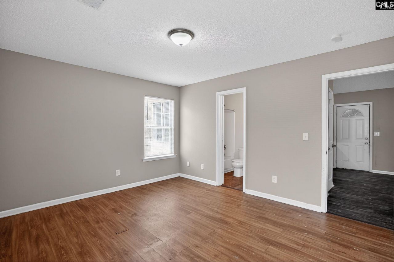 200 Kingston Trace Road  Photo 17