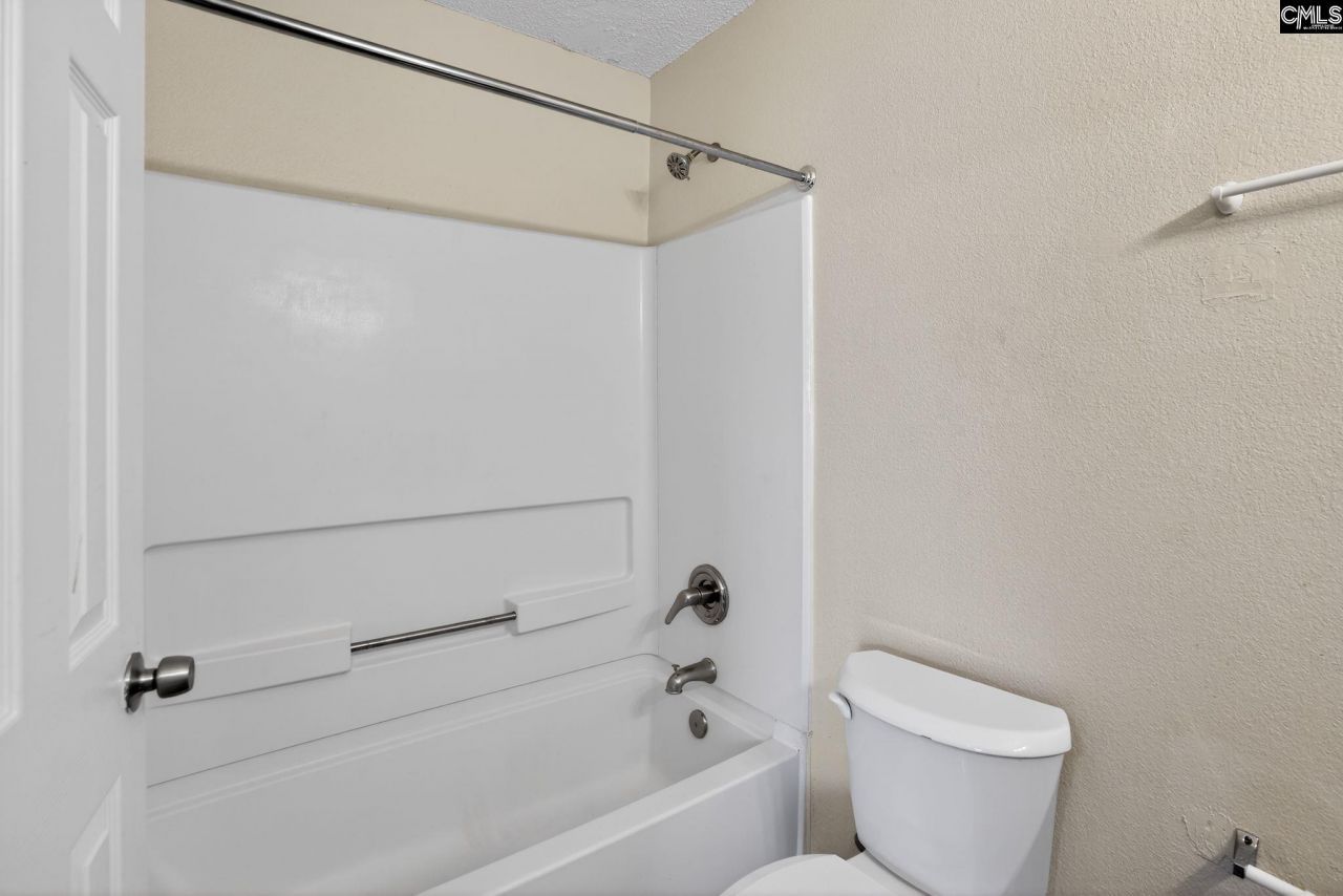 200 Kingston Trace Road  Photo 19