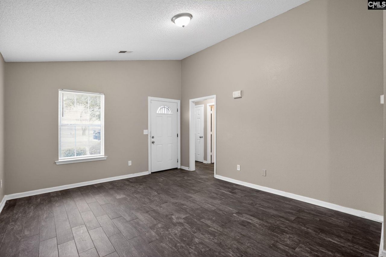 200 Kingston Trace Road  Photo 7