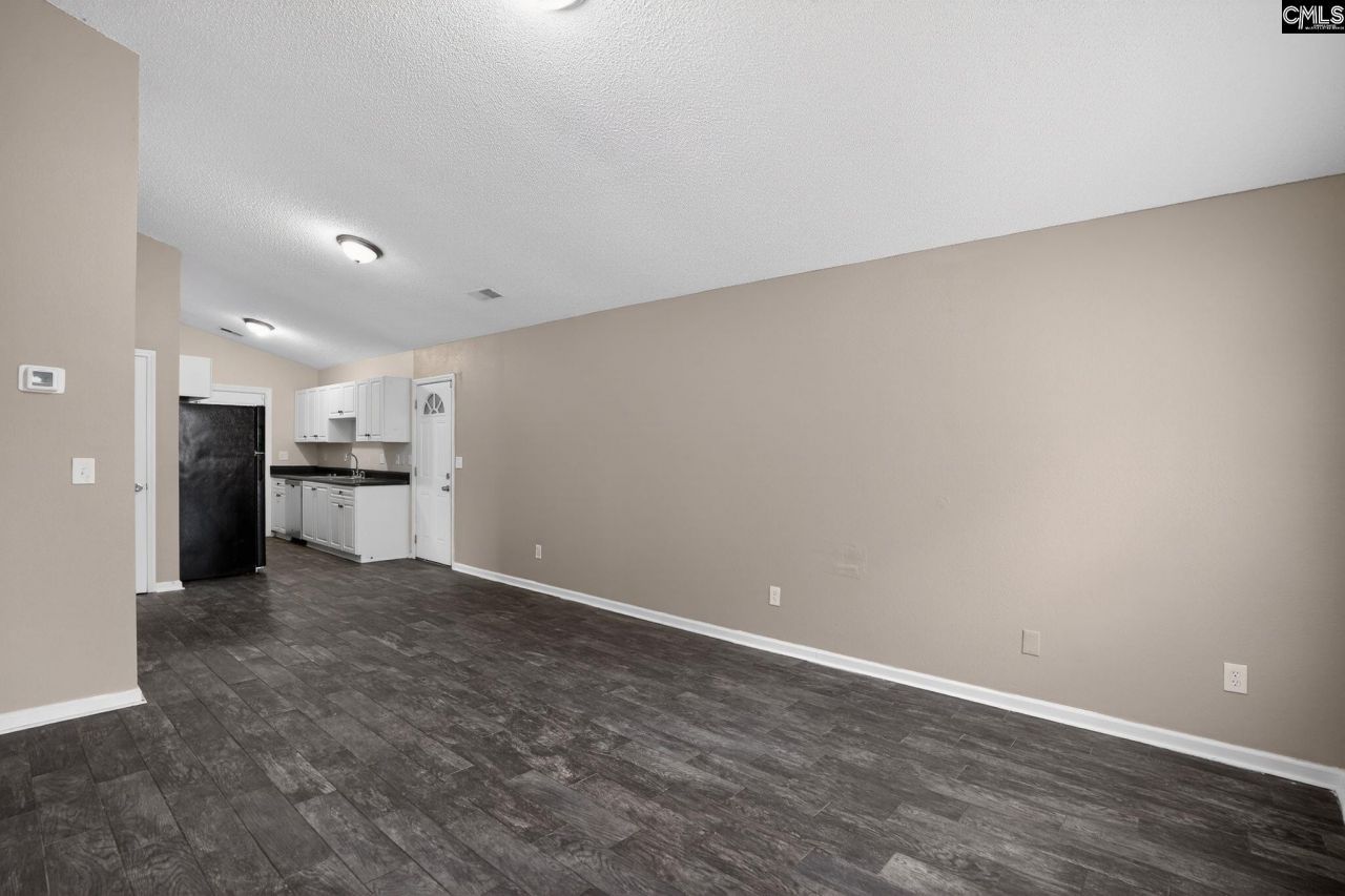 200 Kingston Trace Road  Photo 9