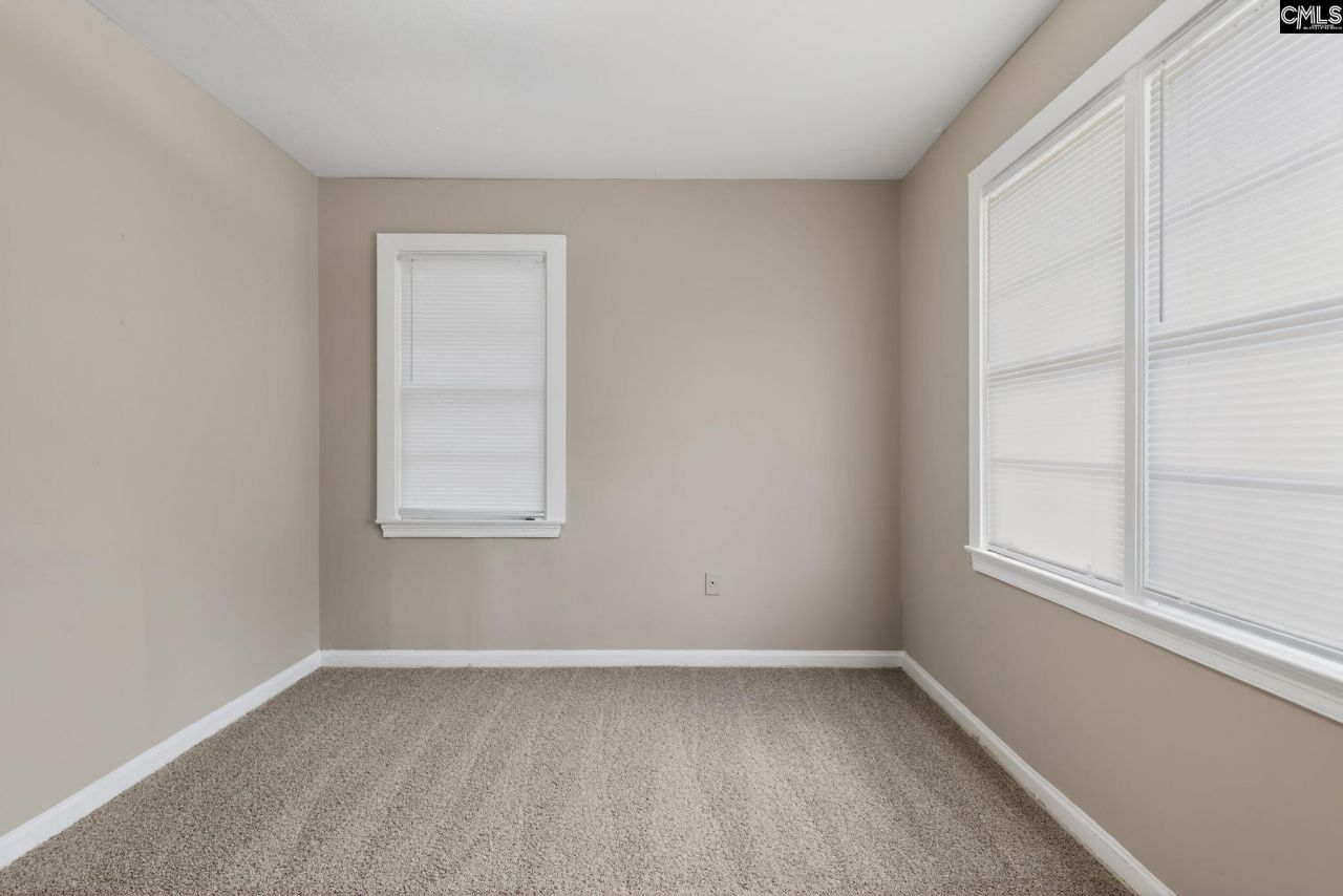 517 Johnson Avenue Photo 10