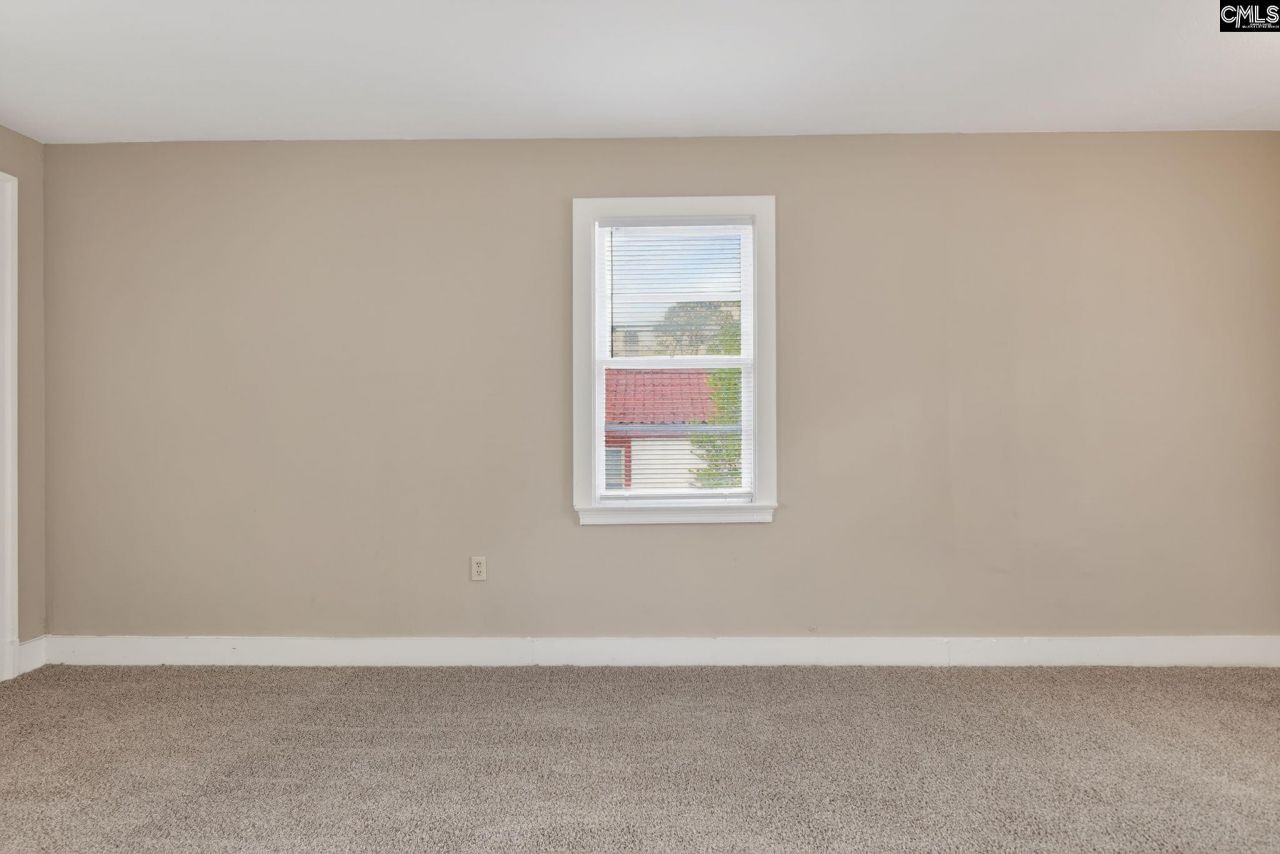 517 Johnson Avenue Photo 11