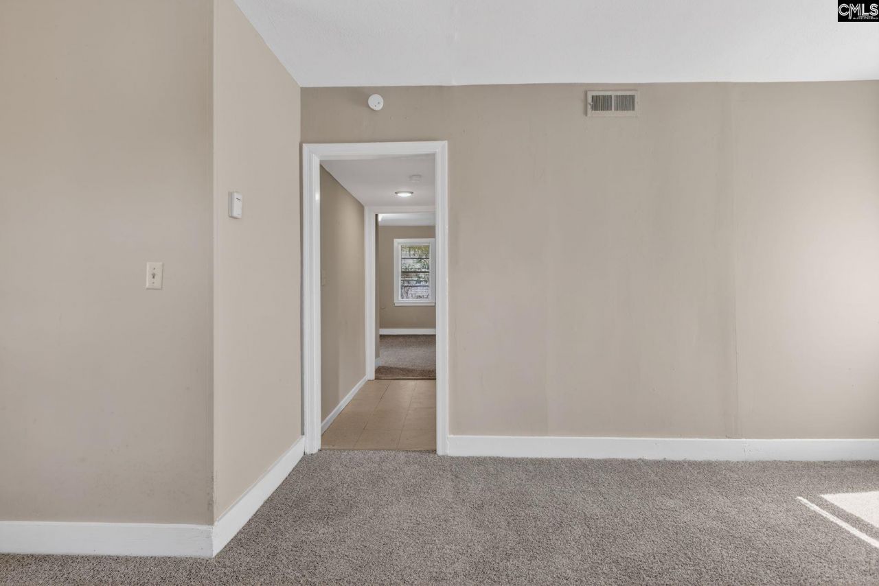 517 Johnson Avenue Photo 13