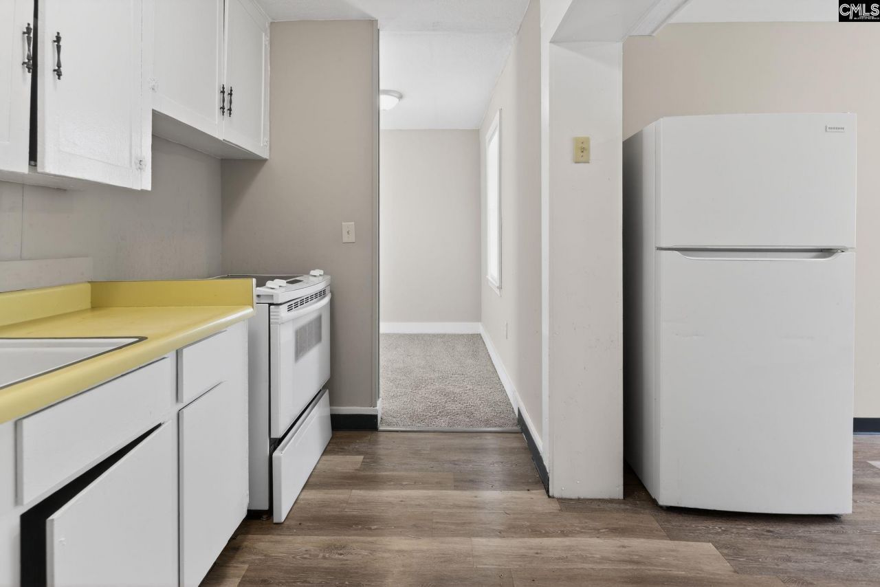 517 Johnson Avenue Photo 18