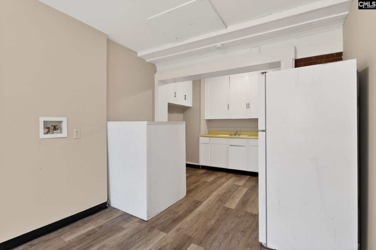 517 Johnson Avenue Photo 20