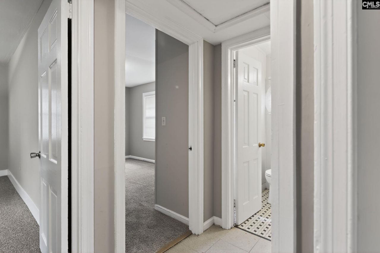 517 Johnson Avenue Photo 25