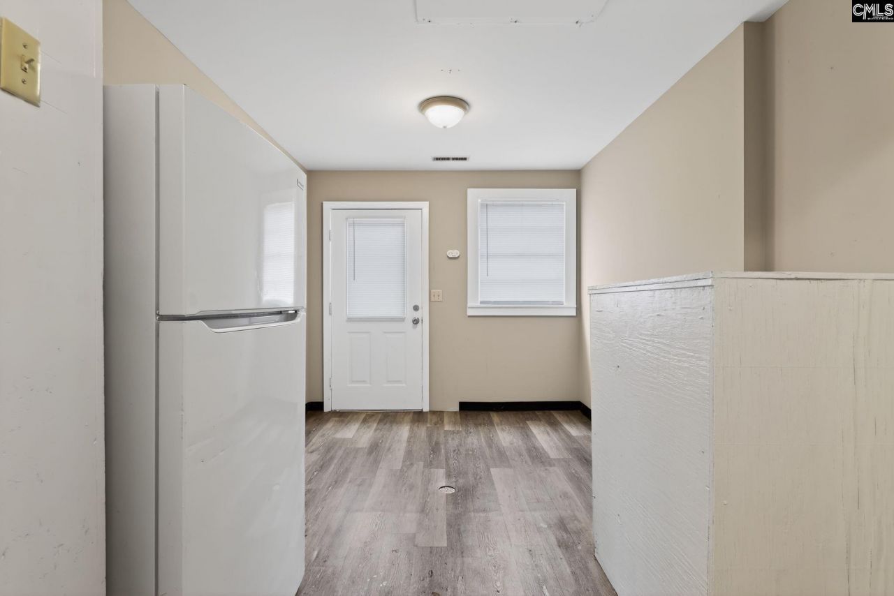 517 Johnson Avenue Photo 26