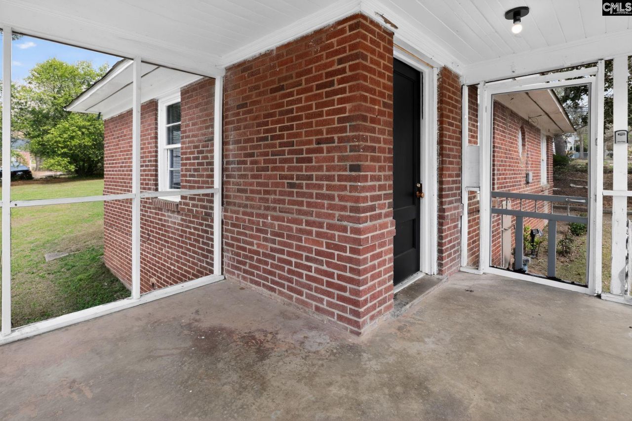 517 Johnson Avenue Photo 27