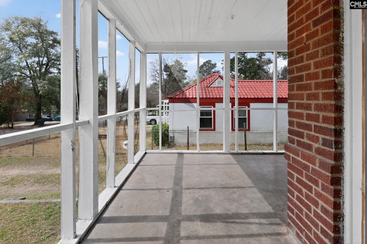 517 Johnson Avenue Photo 29