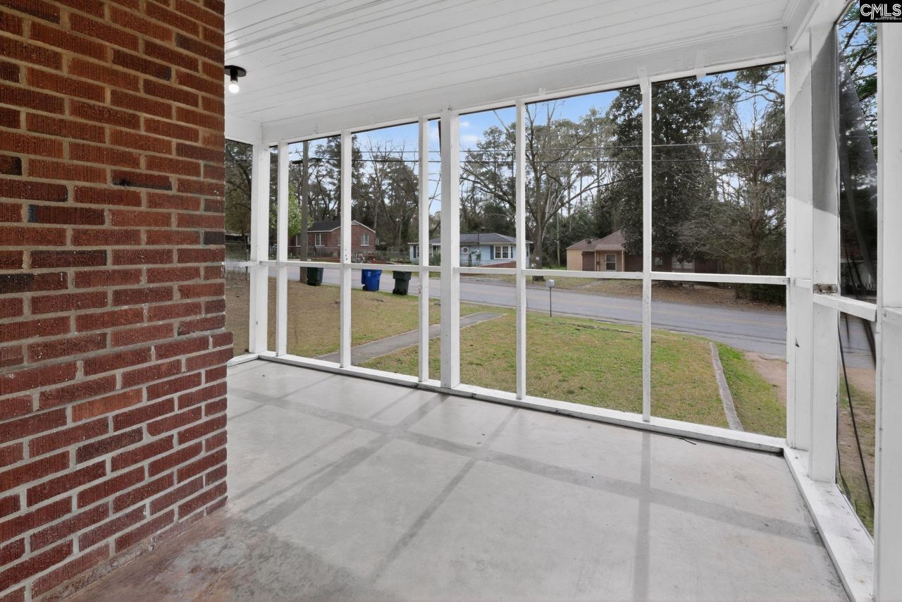 517 Johnson Avenue Photo 30