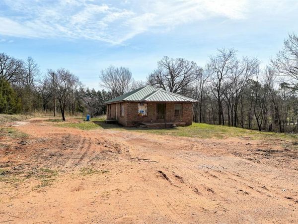 101956 S 3303 Road, Harrah, OK 73045