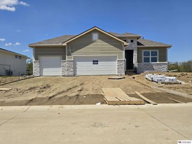 11108 N 173 Street, Bennington, NE 68007