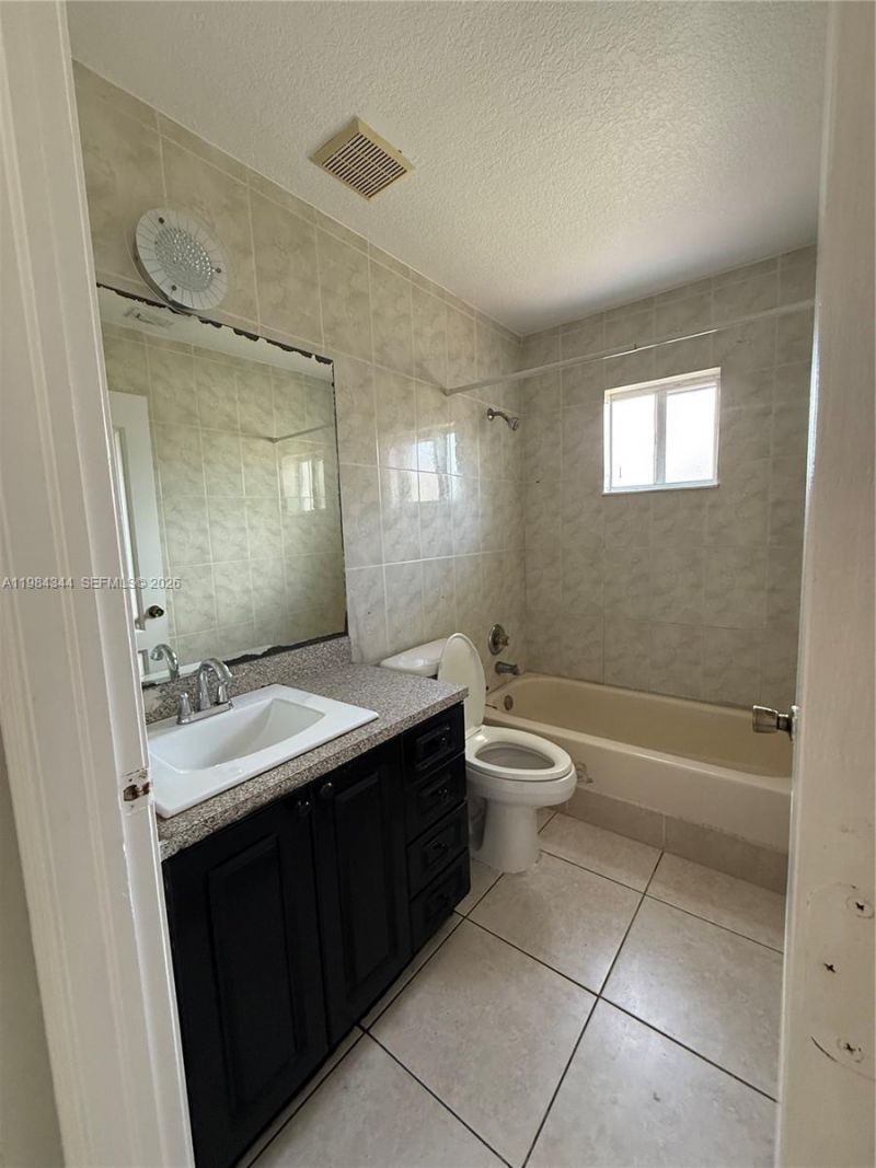 3815 NW 13th Ave, Unit 3815, Miami, FL 33142 Photo