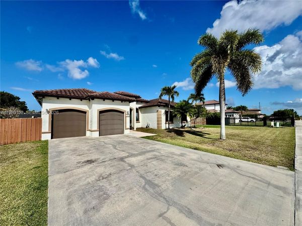 20449 SW 328th St , Homestead, FL 33030