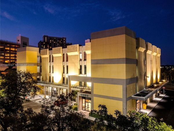 Unit 306, Pinecrest, FL 33156