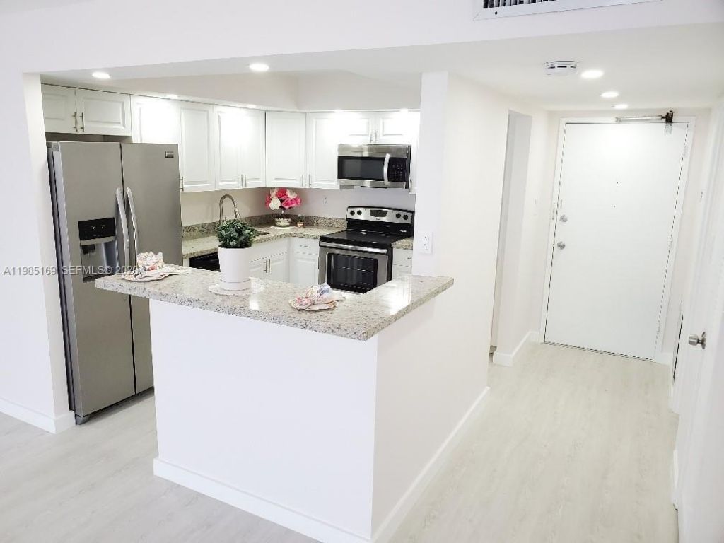 18011 Biscayne Blvd, Unit 503, Aventura, FL 33160 Photo