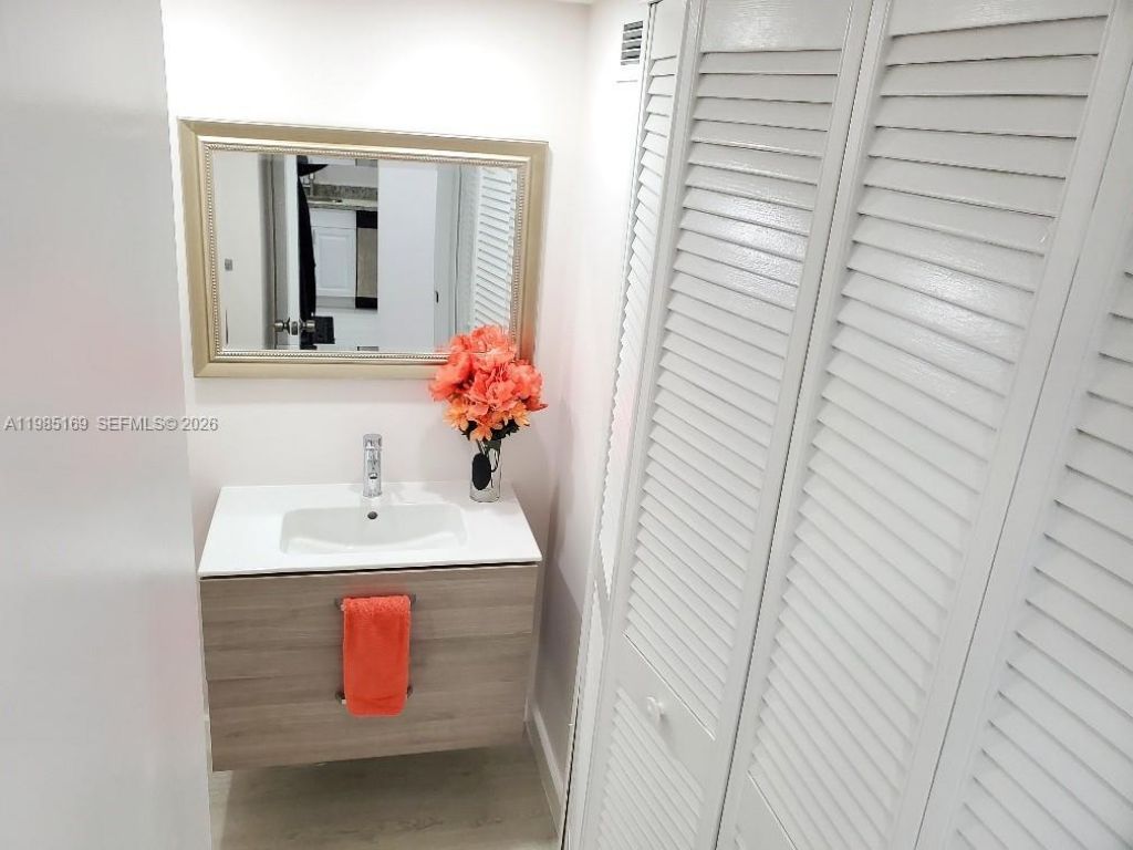 18011 Biscayne Blvd, Unit 503, Aventura, FL 33160 Photo