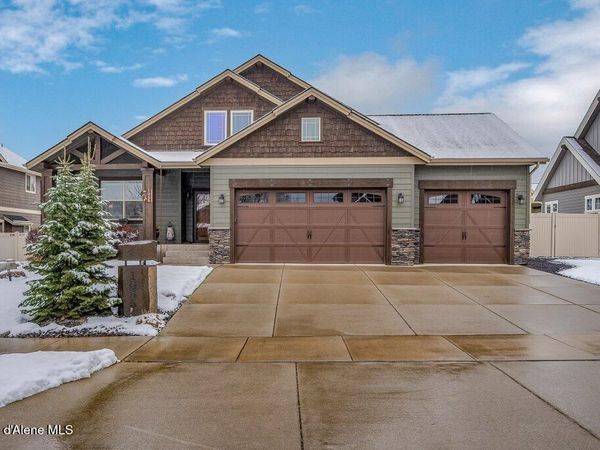 1055 E Maroon Creek DR, Hayden, ID 83835