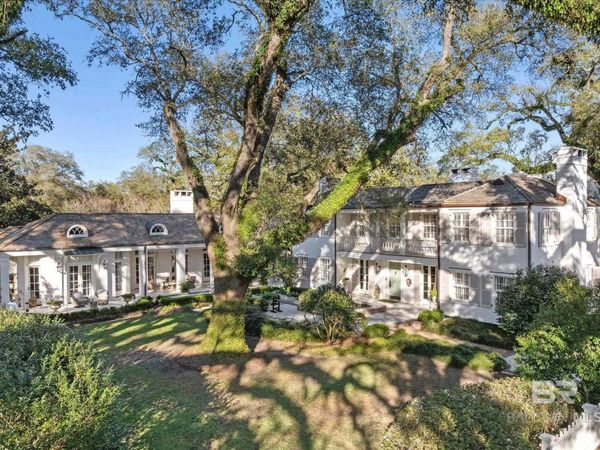 2256 De Leon Avenue, Mobile, AL 36607