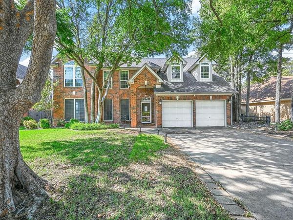 5110 Heatherdale Drive, Grapevine, TX 76051