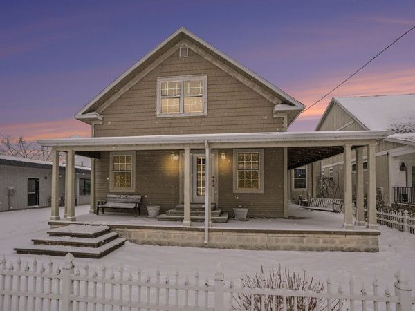 1382 Lakeshore Drive, Muskegon, MI 49441