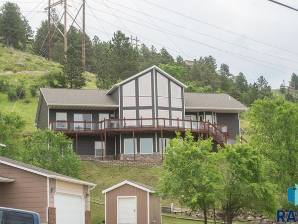 2330 Arroyo Ct, Rapid City, SD 57702