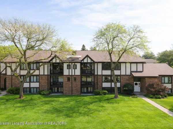 6160 Innkeepers Court, East Lansing, MI 48823