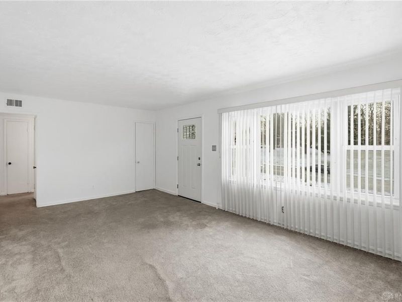 1215 Philadelphia Drive, Dayton, OH 45406 Photo 5