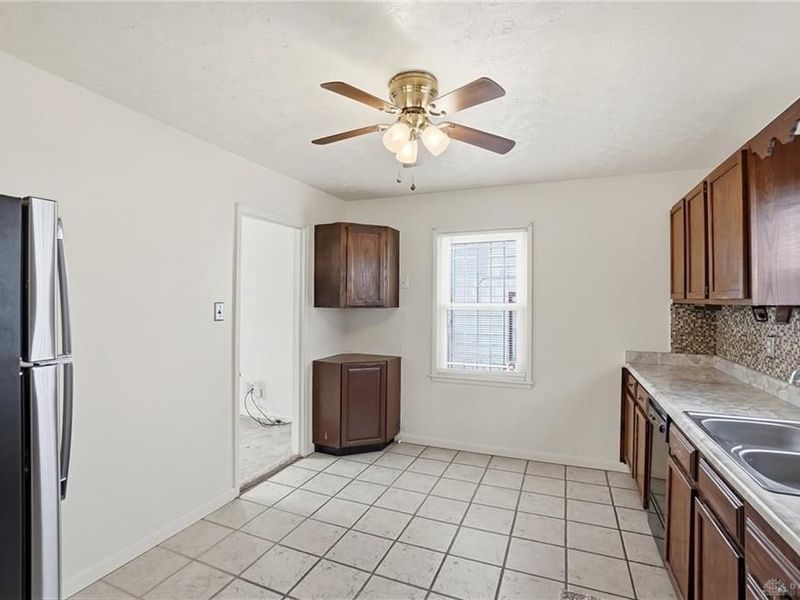 1215 Philadelphia Drive, Dayton, OH 45406 Photo 8